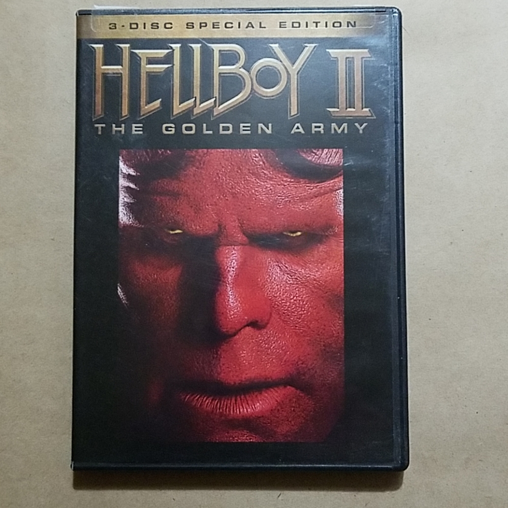 HELLBOY II THE GOLDEN ARMY